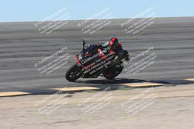 media/Oct-13-2025-Moto Forza (Mon) [[a66d839500]]/3-B Group/Session 2 (Bowl)/